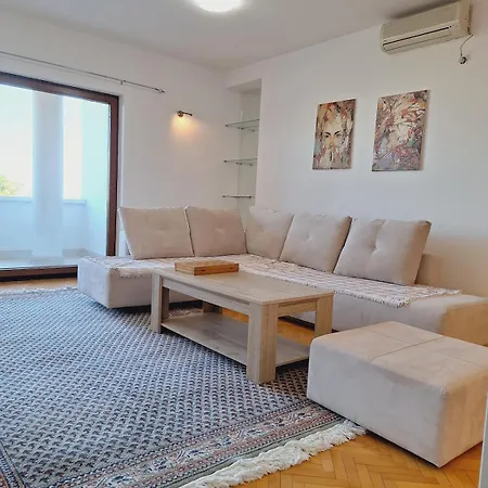 بيت للعطل Quiet, Family-friendly House With Garden & Parking *