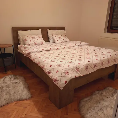 بيت للعطل Quiet, Family-friendly House With Garden & Parking سكوبجي