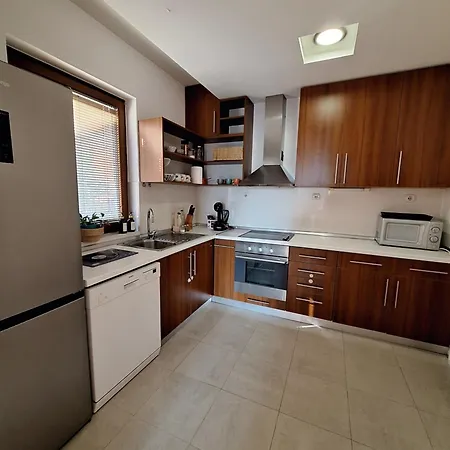 Quiet, Family-friendly House With Garden & Parking * סקופיה