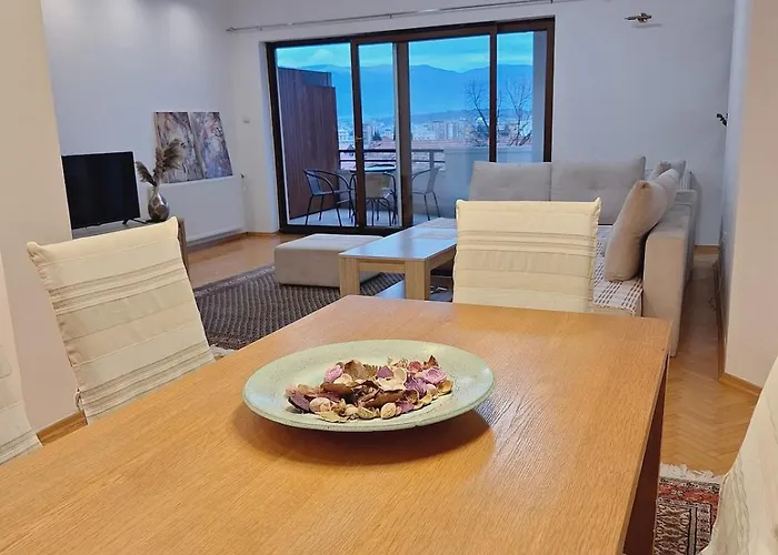 Сasa de vacaciones Quiet, Family-friendly House With Garden & Parking *
